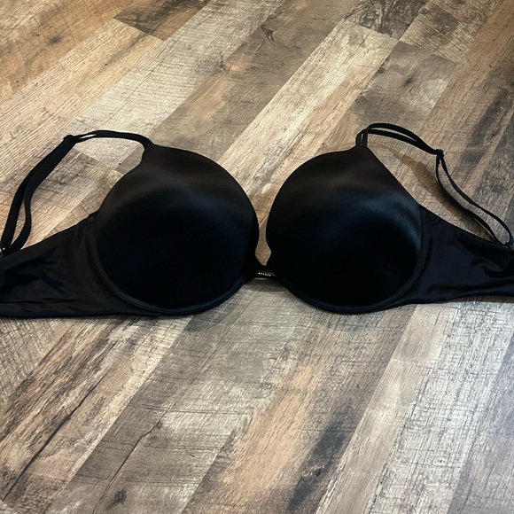 Victoria’s Secret Very Sexy Push Up Bra - Black - Picture 14 of 16